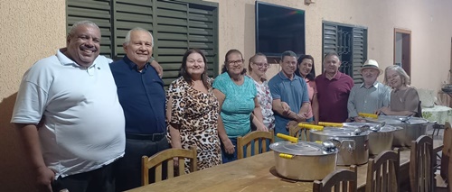 FRATERNIDADE FEMININA SAFIRA REALIZA AÇÃO SOCIAL