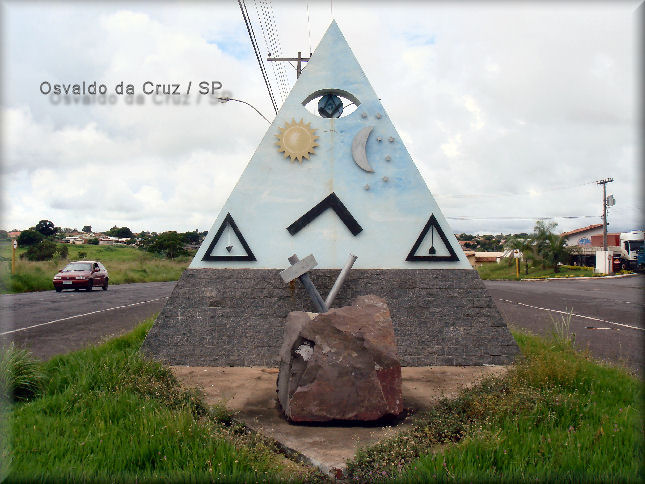 Monumento Maçônico Osvaldo da Cruz / SP